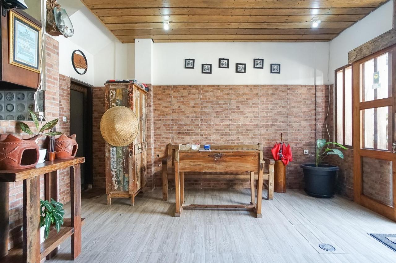 Pudi Homestay Canggu Extérieur photo